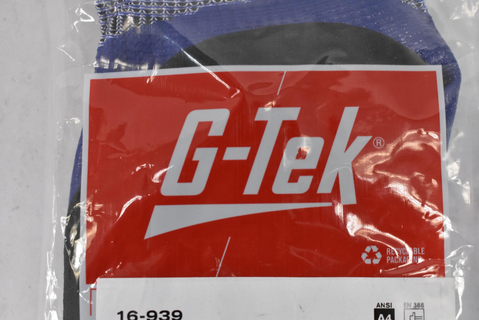 G-Tek PolyKor 16-939 Cut A4 Nitrile Coated Gloves Large L/9 Oil Grip PIP 3 Pairs