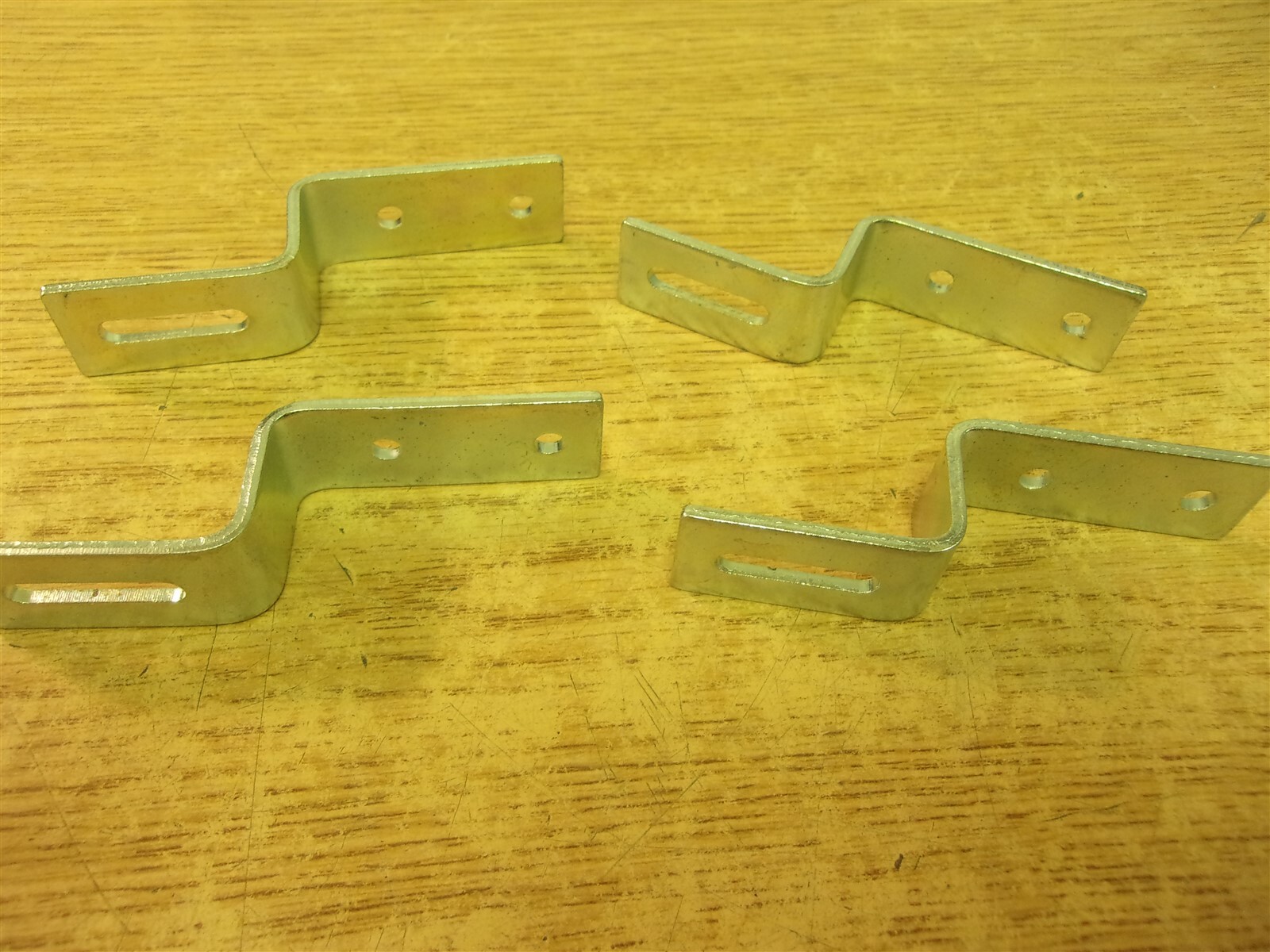 NEW Rowley AG82 Ceiling Z-Bracket 1 3/8″ Zinc lot of 4 *FREE SHIPPING*