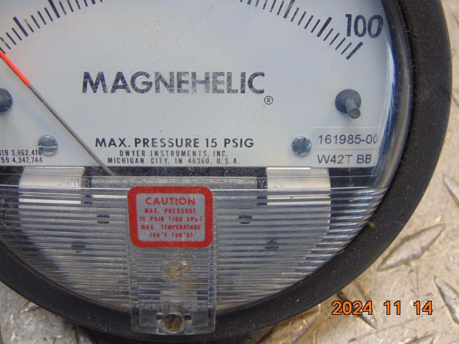 DWYER 161985-00 MAGNEHELIC PRESSURE GAGE 0-100 MILLIBARS