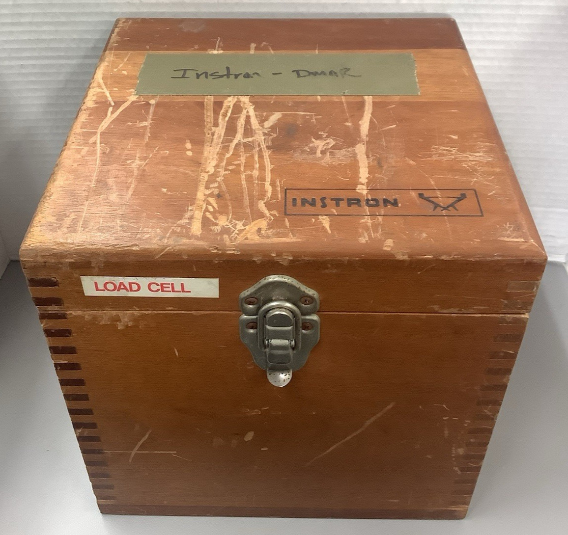 Instron 2512-145 A512-2 Tension Load Cell 100 Lb 50 kg (R77)
