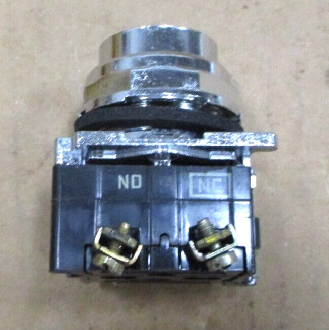 Cutler-Hammer 10250T103 Operator Std. Button Green A7600AES