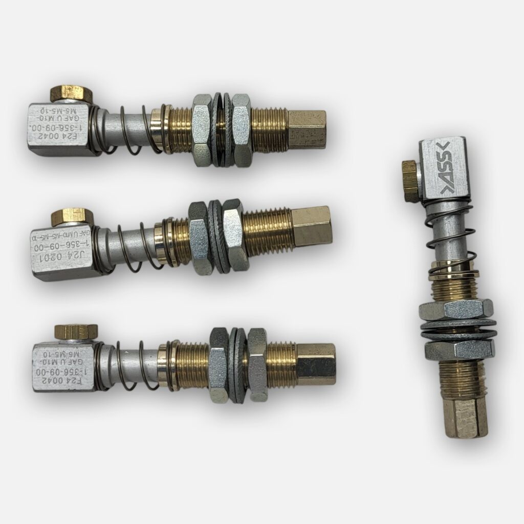 LOT OF 4 NEW ASS 1-356-09-00 SPRING LOADED GRIPPER ARM 3/16”