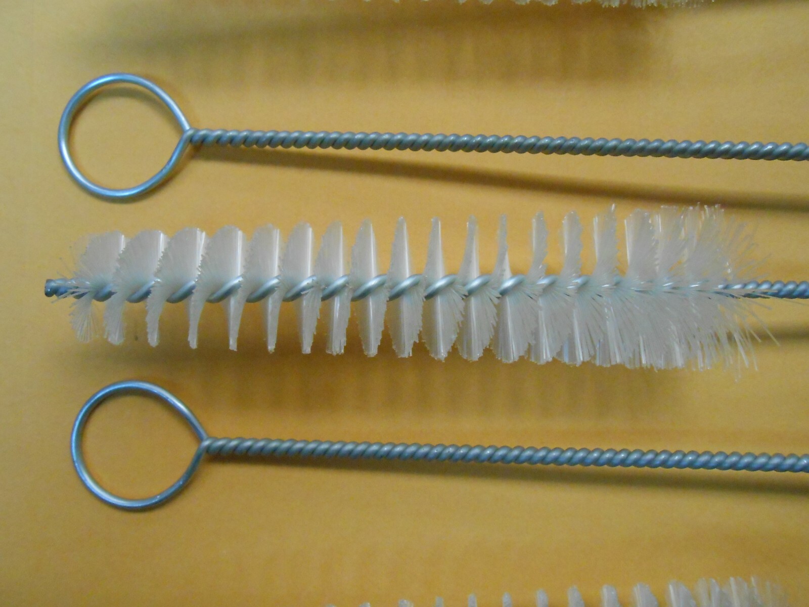 quality Tapered white Nylon Tube brush 3/4”-1 1/4” 13” overall 5 piece pack