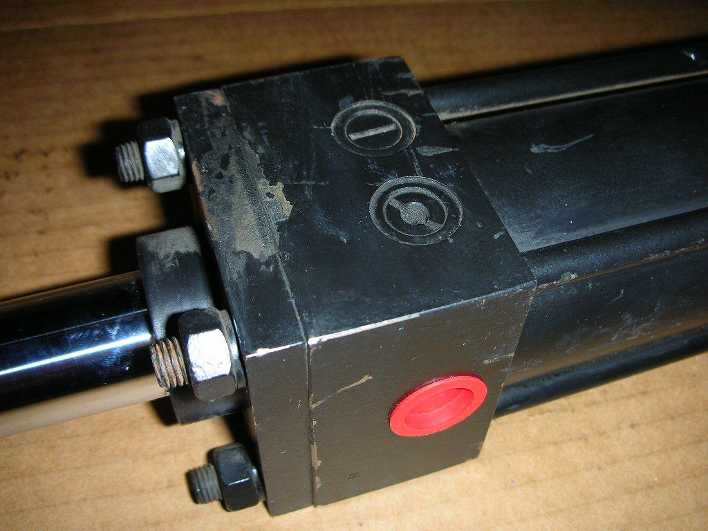 EATON HYDRO-LINE CYLINDER R5FD-2X9-B-1-2-N-V-V-1-1 R5F 2″ BORE 9″ STROKE NOS!!