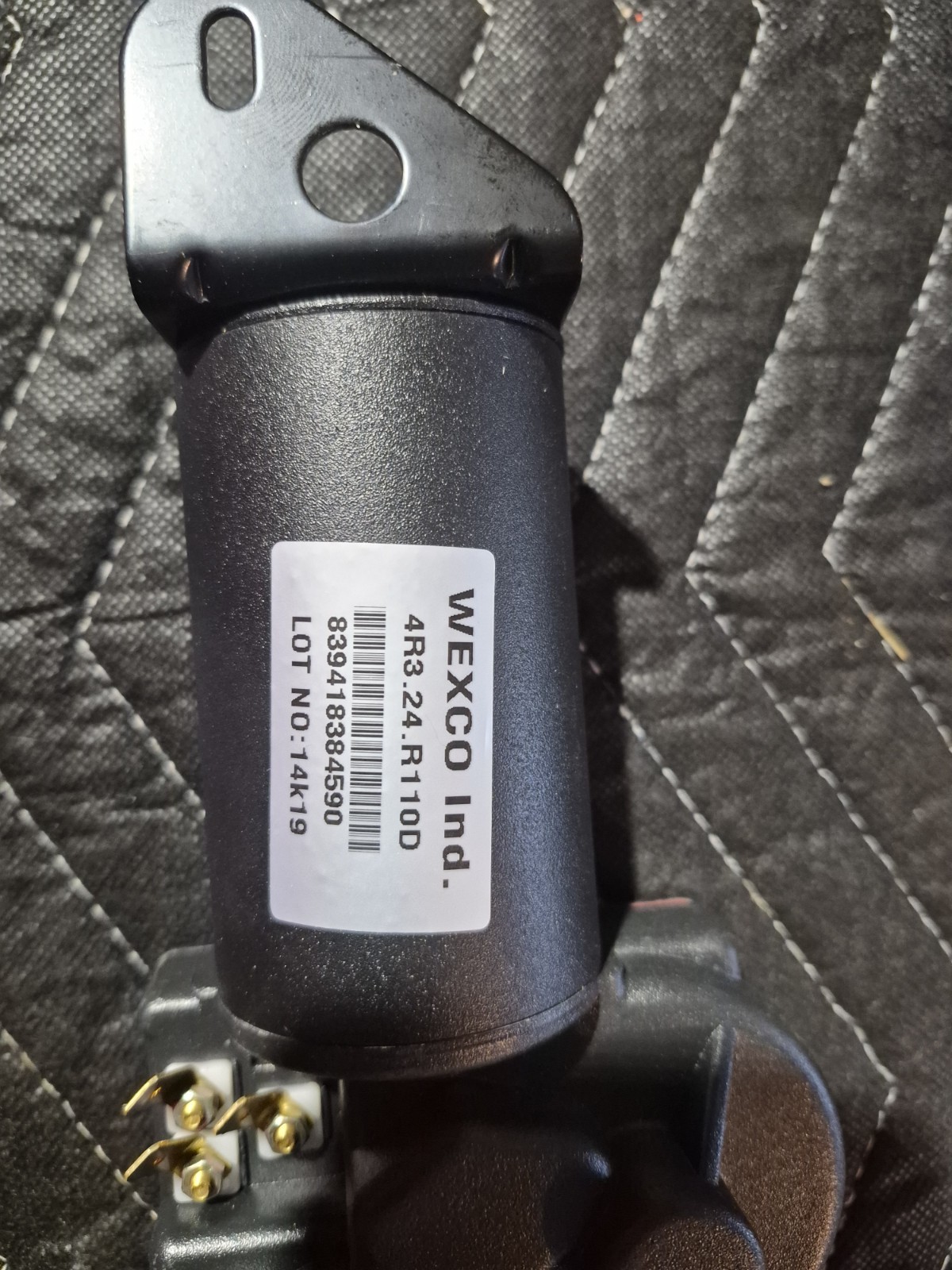 AUTOTEX 4R3.24.R110D Wiper Motor,Oscillating,Size Shaft 3 In