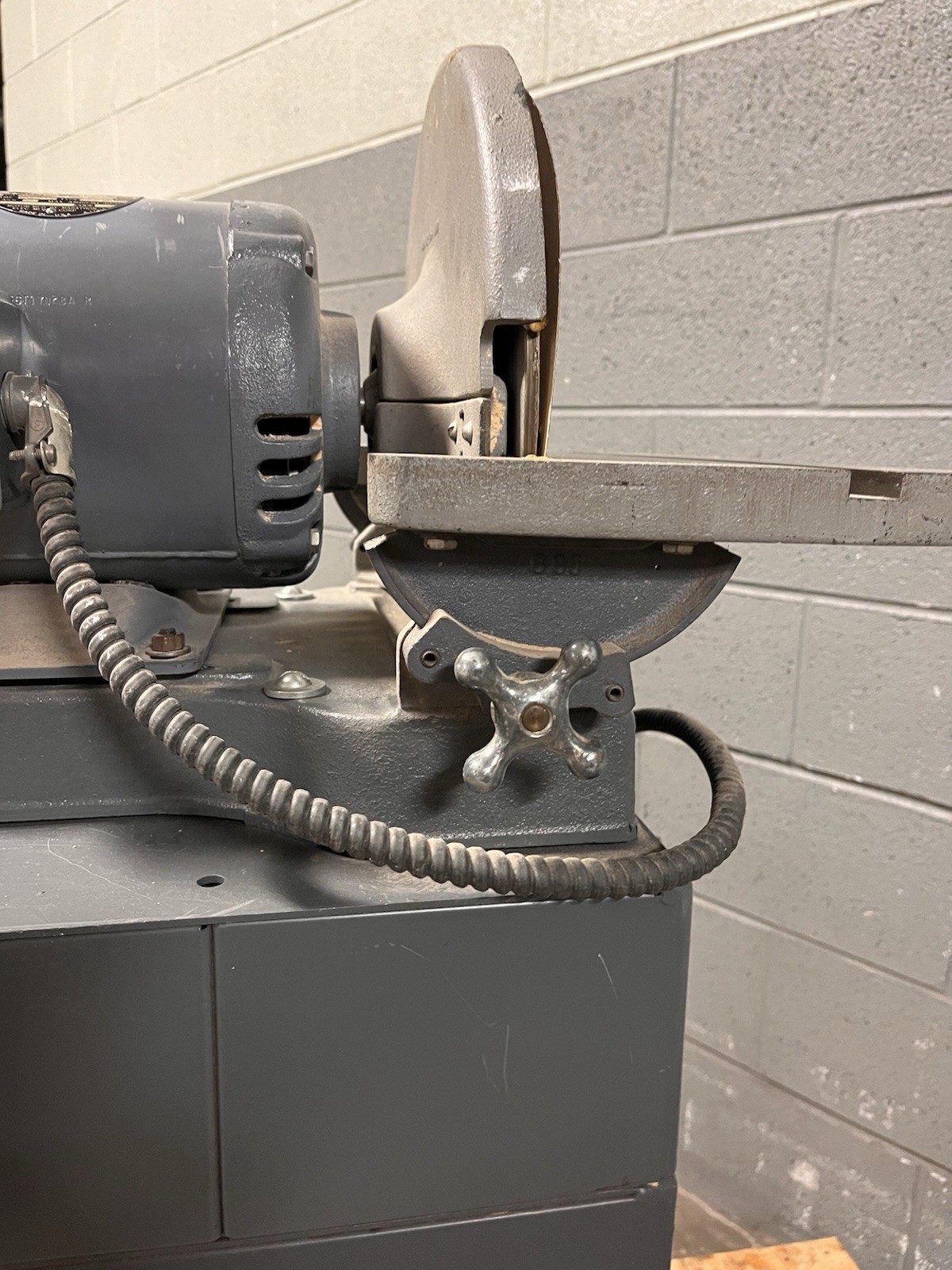 Rockwell Delta 31-426 12″ Disc Sander – Heavy-Duty Industrial – 3ph – 1/2 hp