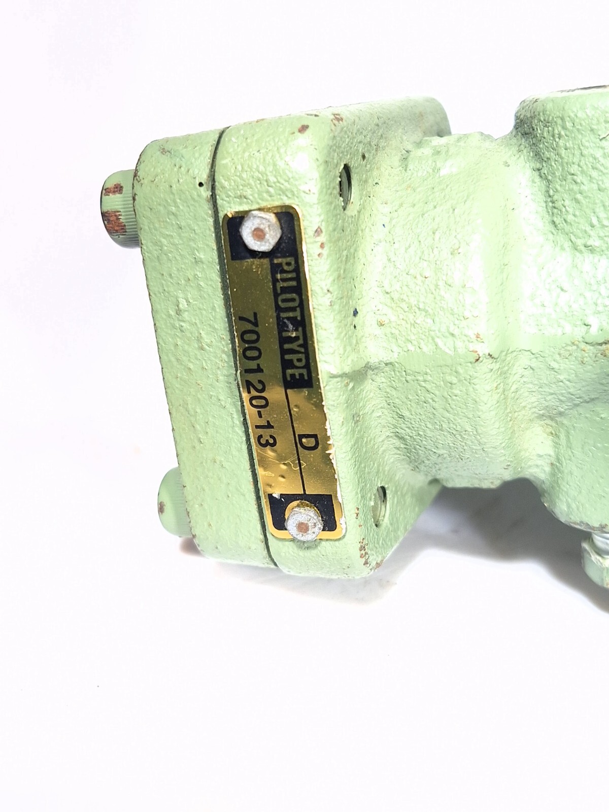 SPENCE ENGINEERING P-D-C1A1HS TYPE D PRESSURE PILOT VALVE 700120-13 3-20PSI CAST