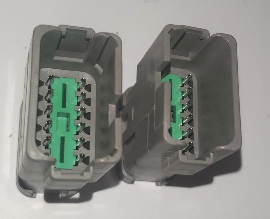 Set of (2) TE Connectivity Deutsch DT04-12PA-P021