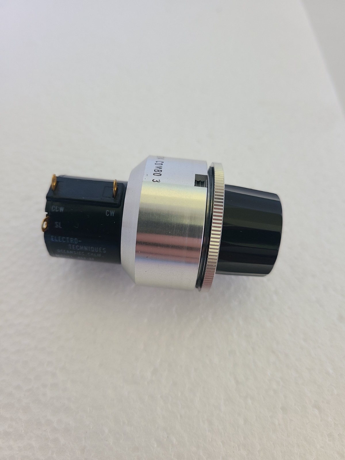 ELECTRO-TECHNIQUES 853-3T 30K OHMS DA2034 COMBO 3 POTENTIOMETER, NOS