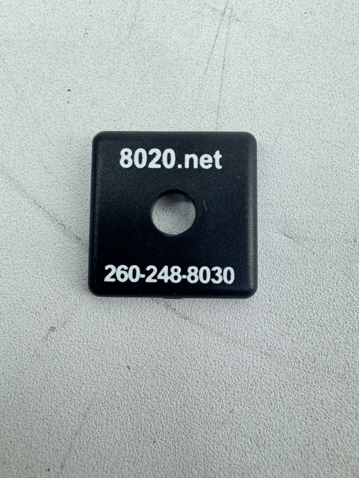 8020.NET 260-248-8030 FLANGE MOUNT END CAP *LOT OF 11 w/ PUSH IN FASTENERS*