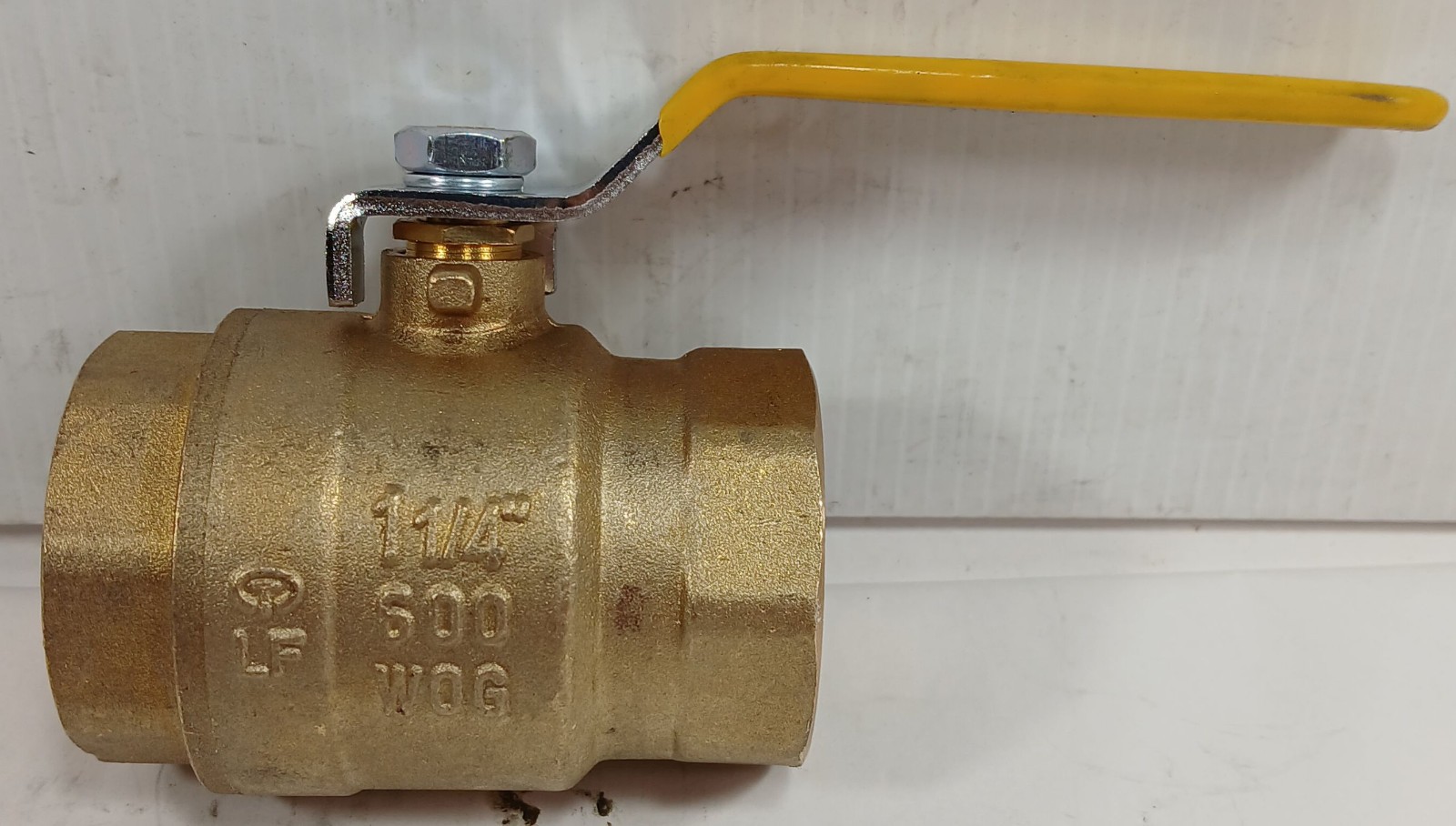 1 NEW BLUEFIN 1-¼” 600WOG 150WSP FULL PORT BRASS BALL VALVE NNB ***MAKE OFFER***