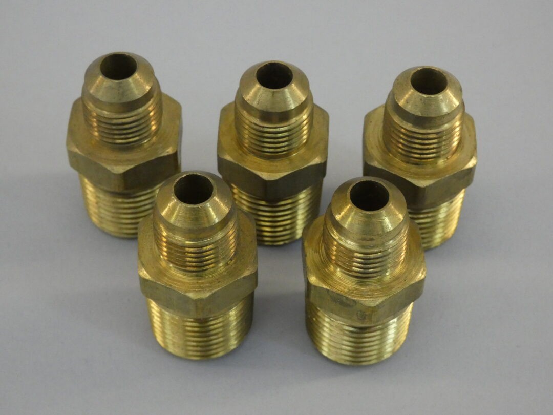 *Lot of 5* Parker Brass 1/2″ NPT 3/8″ Flares – NEW Surplus!