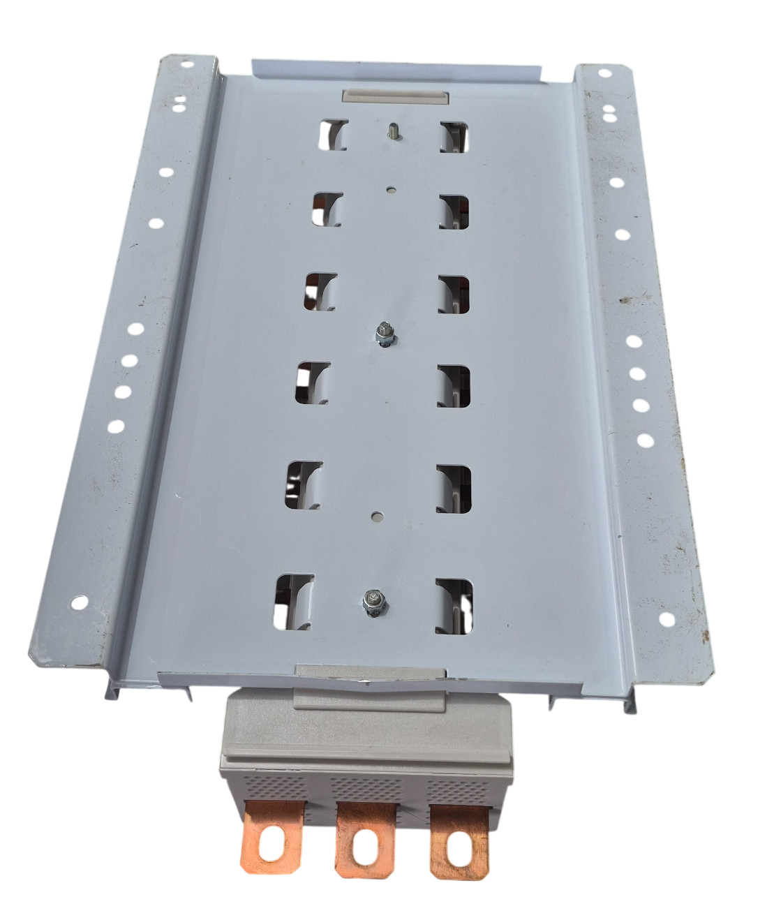 NHP NC236183BF POWERMAX DIN-T NC Busbar Chassis 250A 36 Way 3Pole Bottom Feed