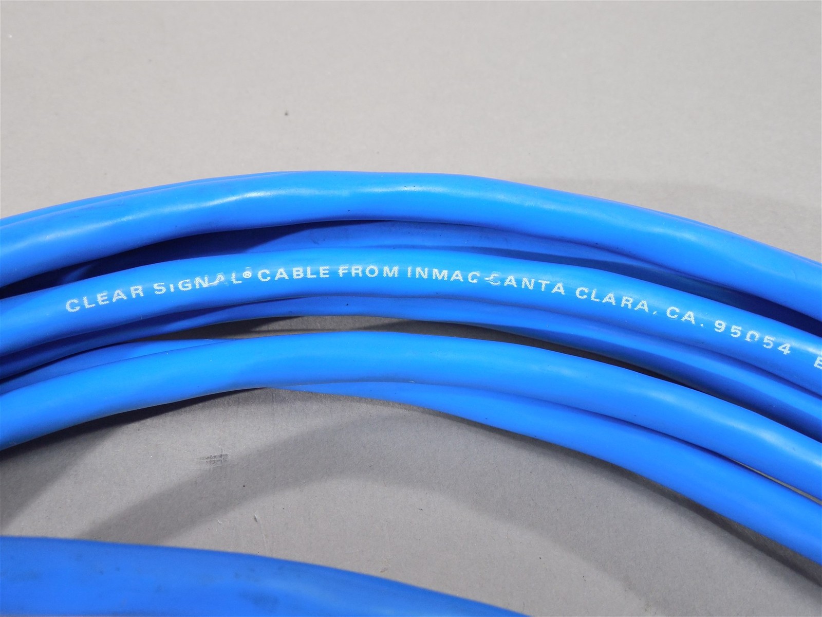 Inmac Clear Signal Cable 0375-4 30ft w/AMP 15-Pin Connectors 24AWG 300V – NEW