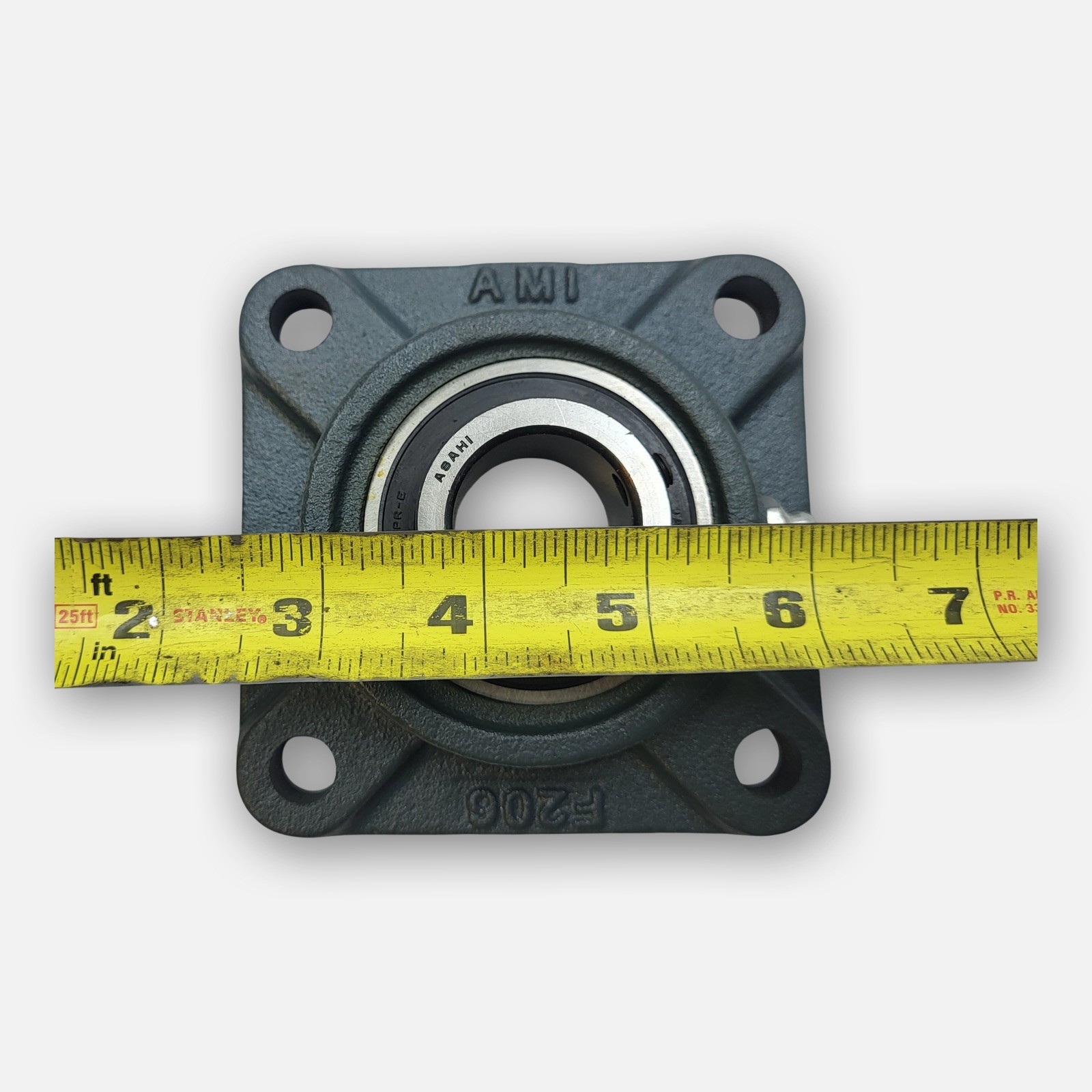 NEW AMI BF206-18 BLOCK BEARING 1-1/8”