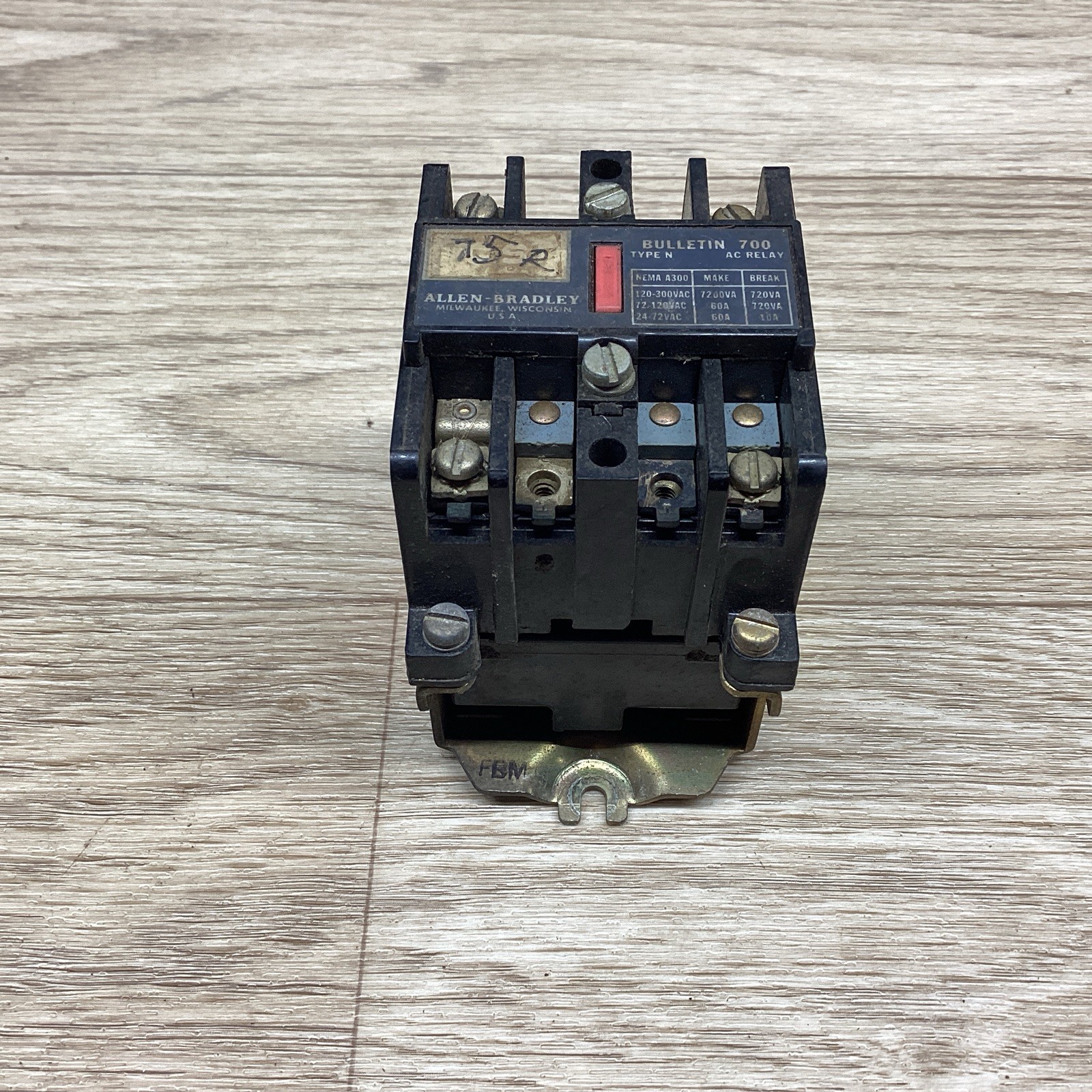 ALLEN BRADLEY NEMA A300 BULLETIN 700 TYPE N 700-N400A1 SER. C RELAY #819PT143*CO