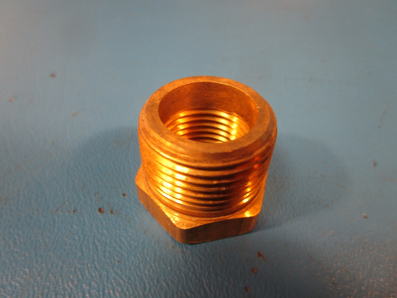 LOT OF 5 McMaster Carr 50785K71, 3/4″ NPT Male x 1/2″ NPT Female Brass Reducer