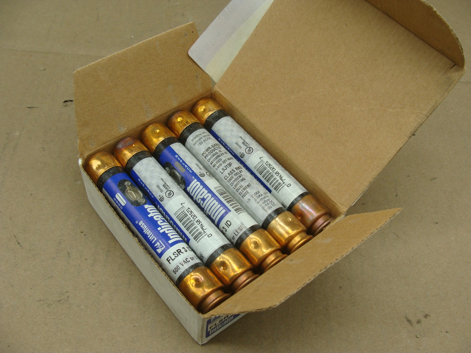 BOX OF 10 LITTELFUSE FLSR 3 ID FUSES 600V 3A CLASS RK5 INDICATOR TIME DELAY