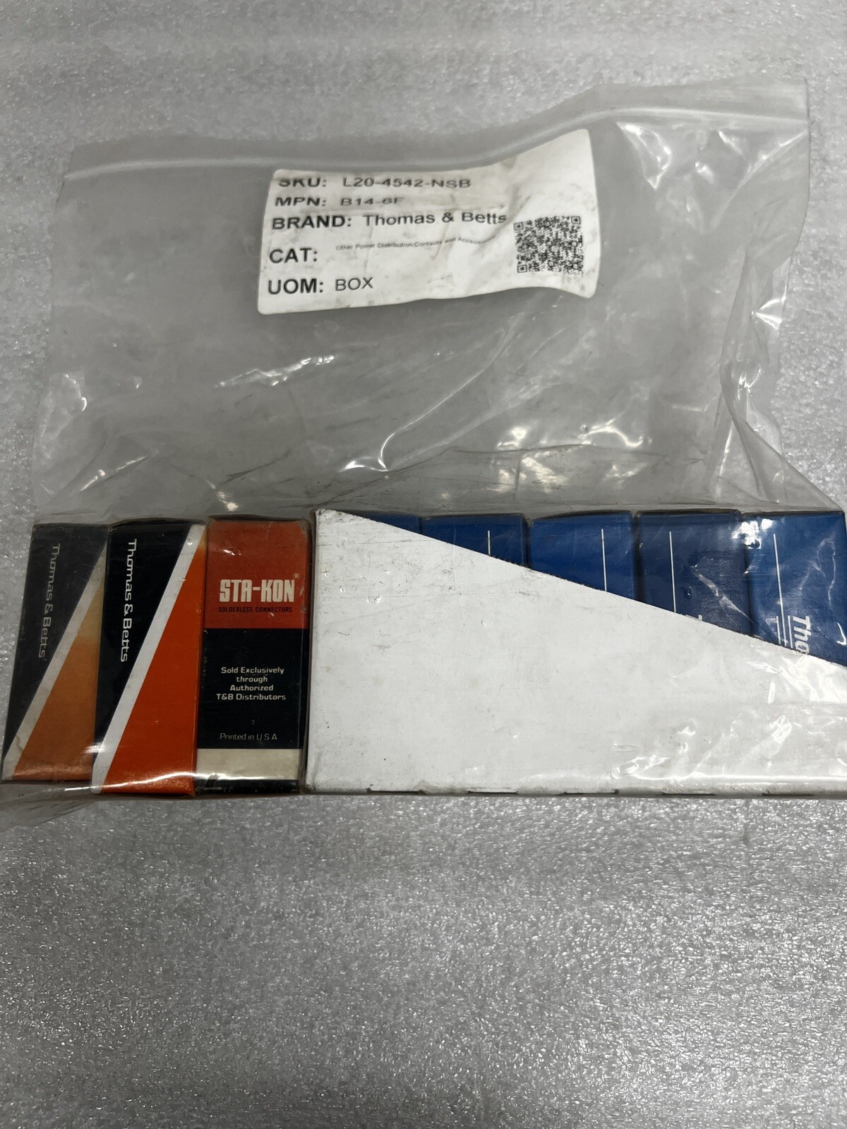 Thomas & Betts Sta-Kon B14-6F 18-14 Awg Non-Insulated Fork Terminal #6 Pk100