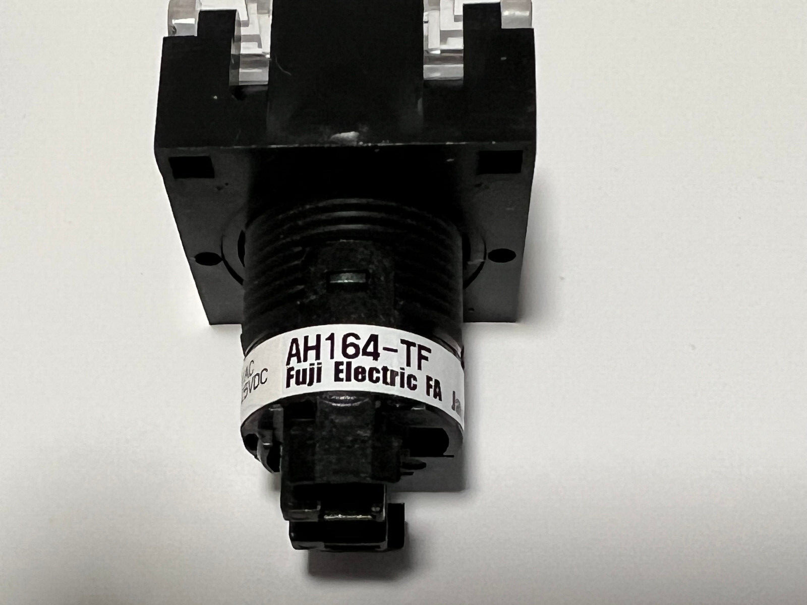 FUJI ELECTRIC AH164-TF PUSH BUTTON NEW