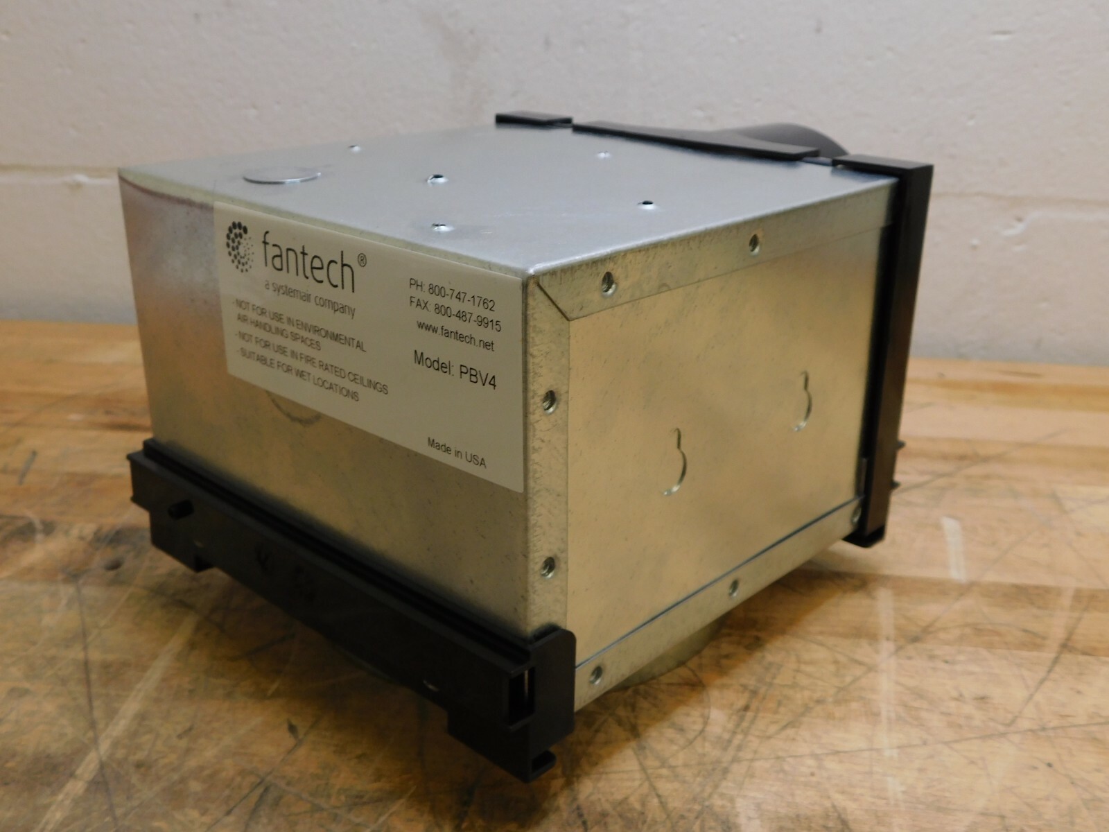Fantech Enclosed Exhaust Fan 4″ Blade Direct Drive 0.027 hp 100 CFM PB110