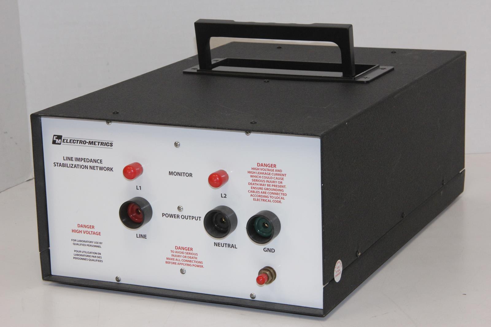 ELECTRO-METRICS EM-7820 Line Empedance Stabilization Network