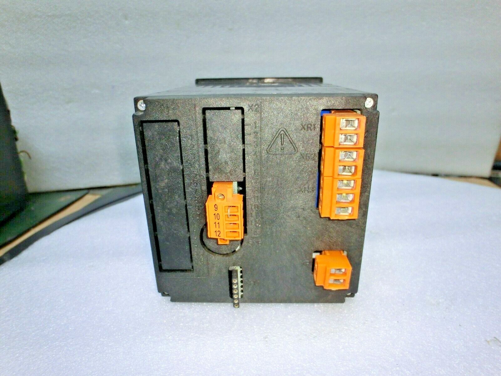 ProMinent Fluid Cntr D1CAD0p50000G000E Ph Dulcometer,230Vac,Used_,7547