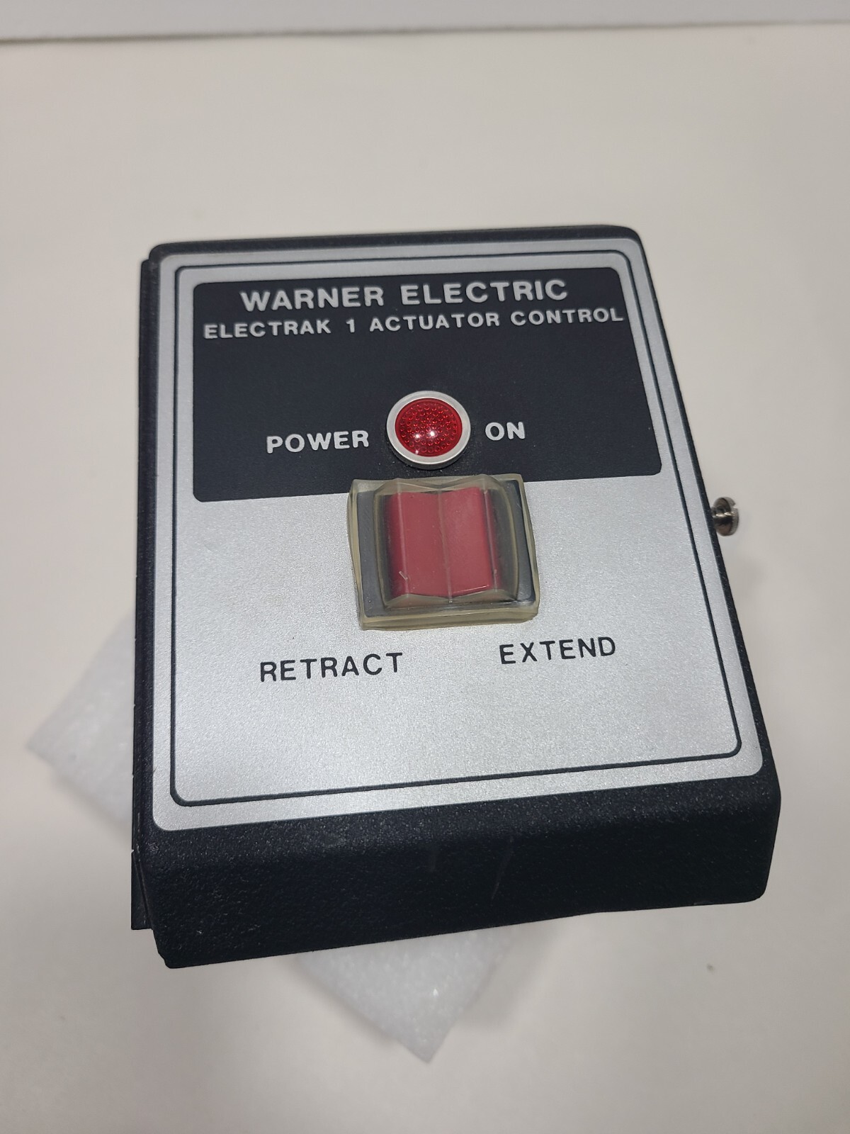 WARNER ELECTRIC MCS-2005 ACTUATOR CONTROL, 120 VAC inp 24 VDC out, NOS/open Box