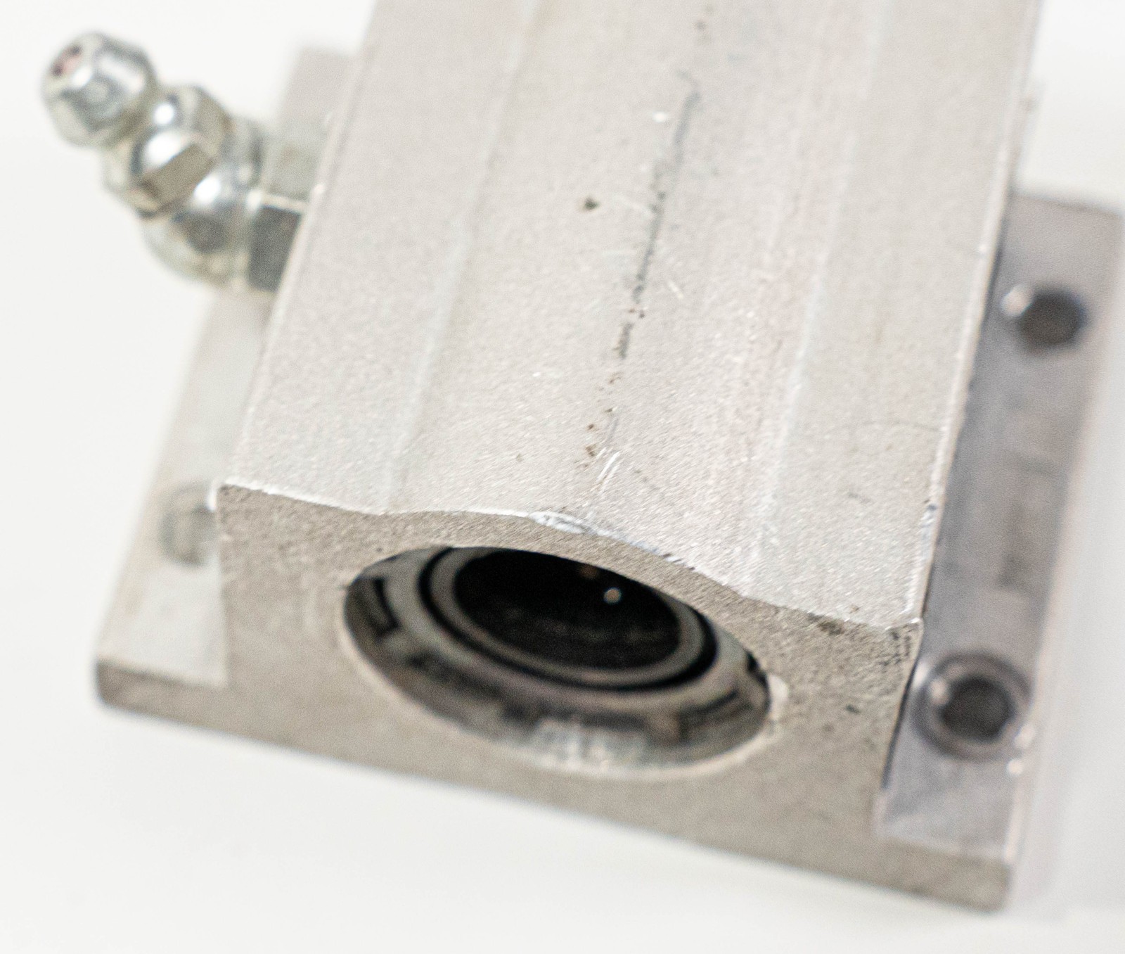 THOMSON SPB-8 Super Pillow Block, 1/2″ Shaft Diameter