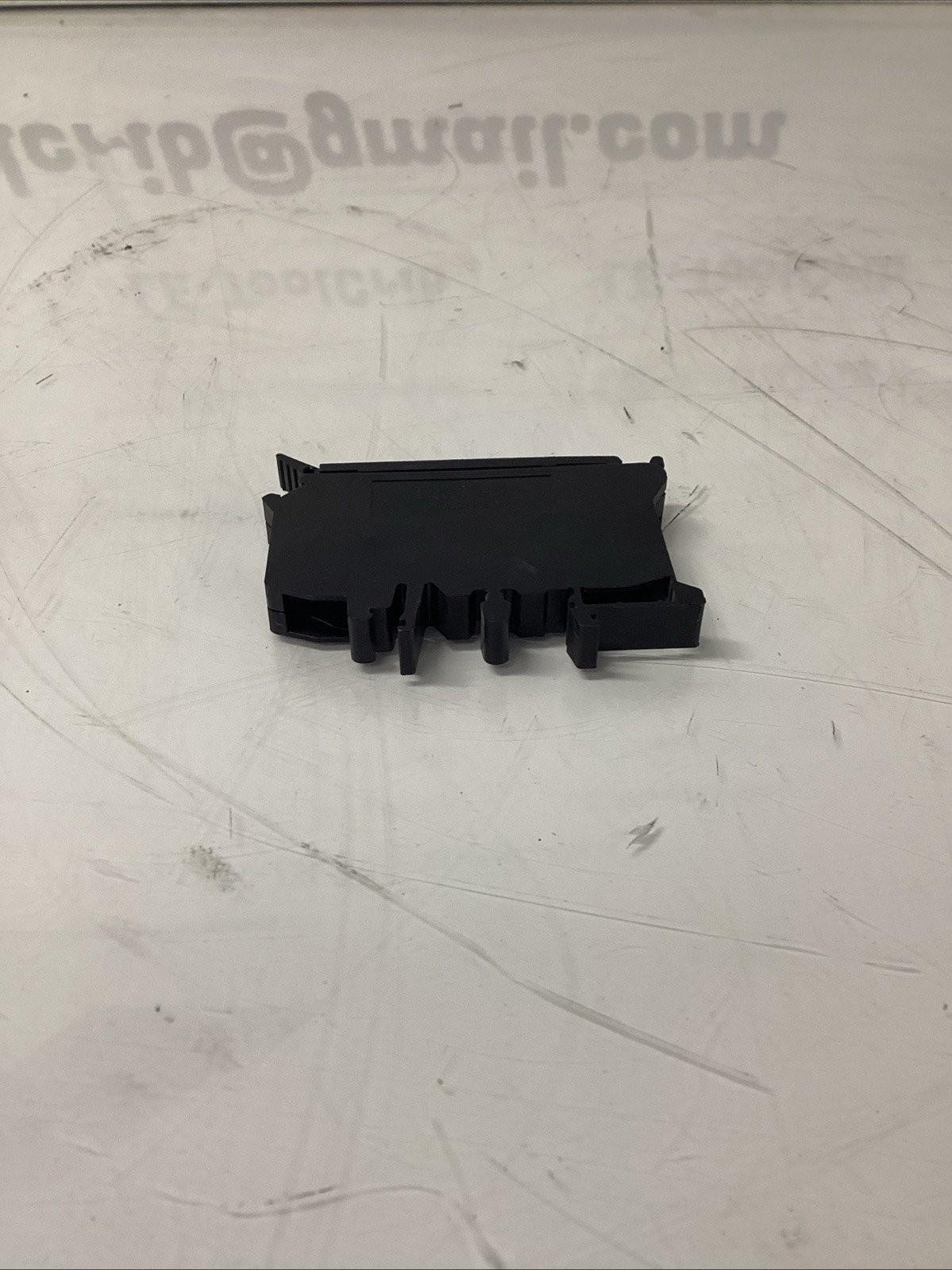 Phoenix Contact Typ UK6,3-HESI 600V 10A Contact Block LOT OF 18 N-130