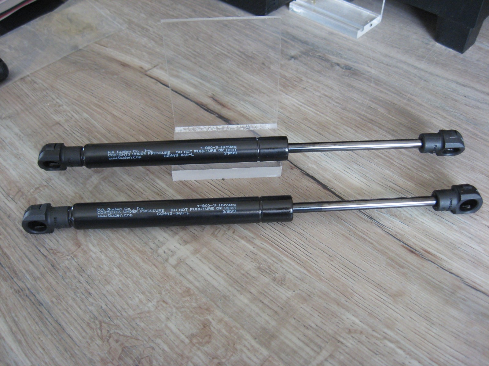 NEW Pair Guden GGN43-040-L Gas Shock Cylinder Dampers EF120 Ends – Duke 524305