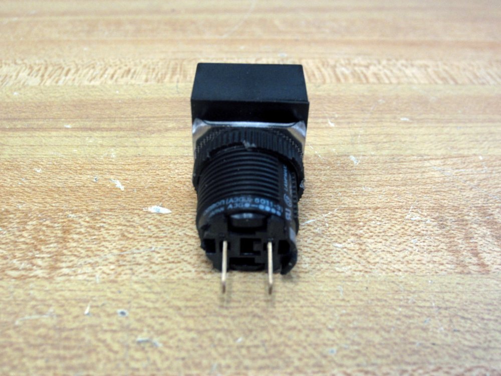 Omron A3GJ-6011-3 Pushbutton White W/Base