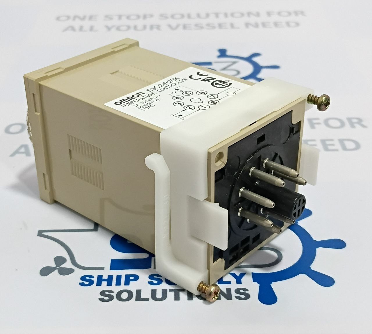 Omron E5C2-R20K Temperature Controller 0 to 200°C Volt 100/110/120V AC