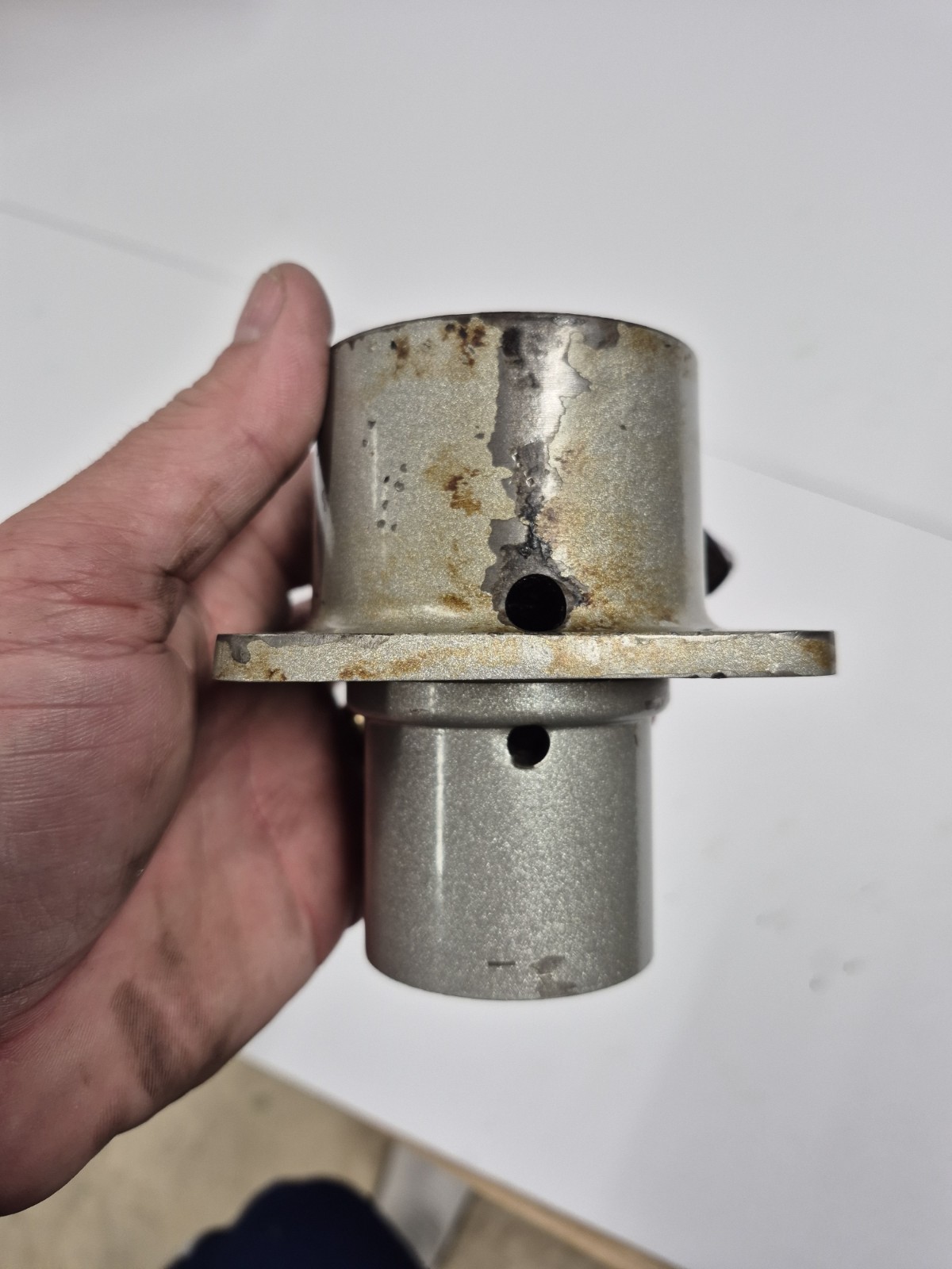Hobart 20qt Mixer Hub Attachment – A200 – Part# 435047-4