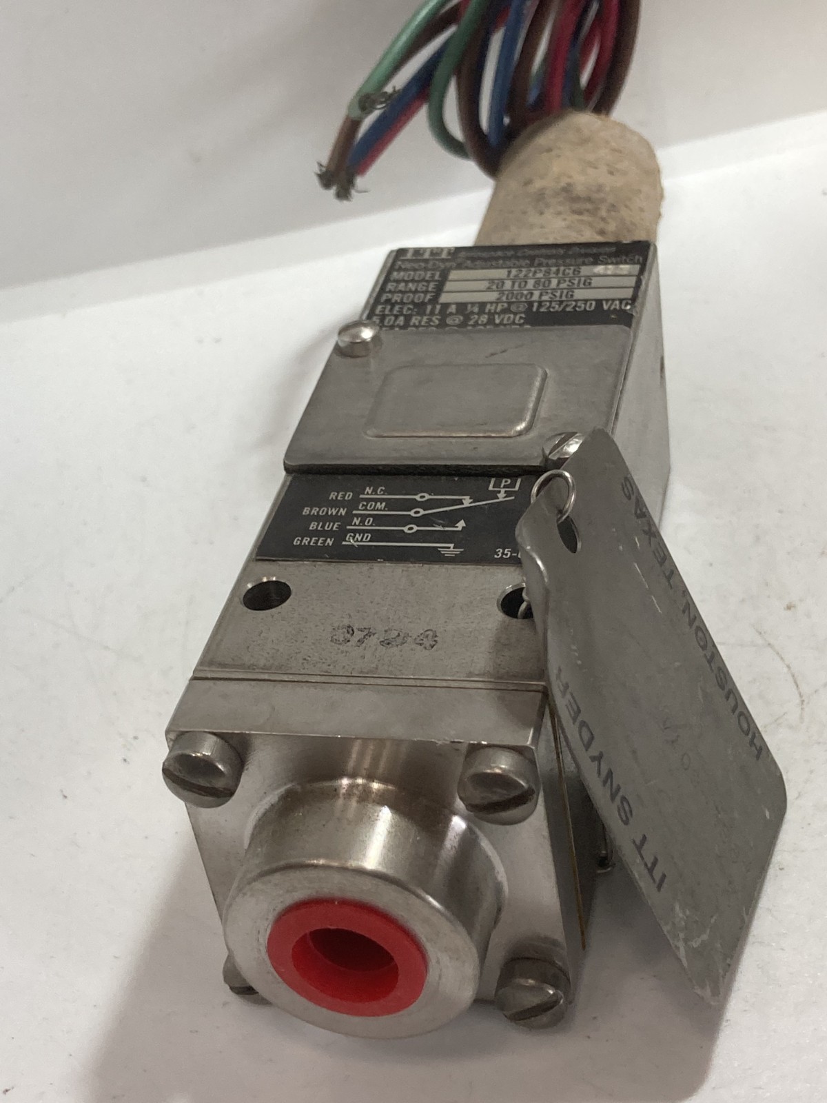 ITT 122P84C6 PRESSURE SWITCH ADJUSTABLE 20-80PSIG 11A 1/4HP 125/250VAC NNB