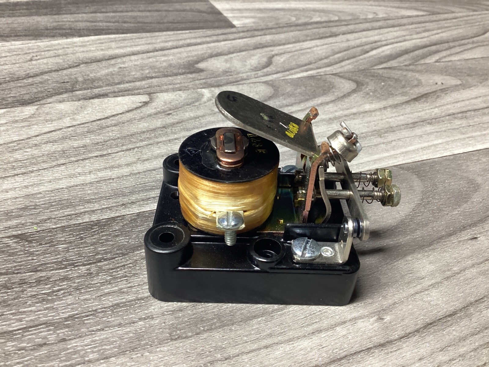 AMF POTTER & BRUFIELD MS-1592-1 248V 60HZ RELAY #100G153*CO