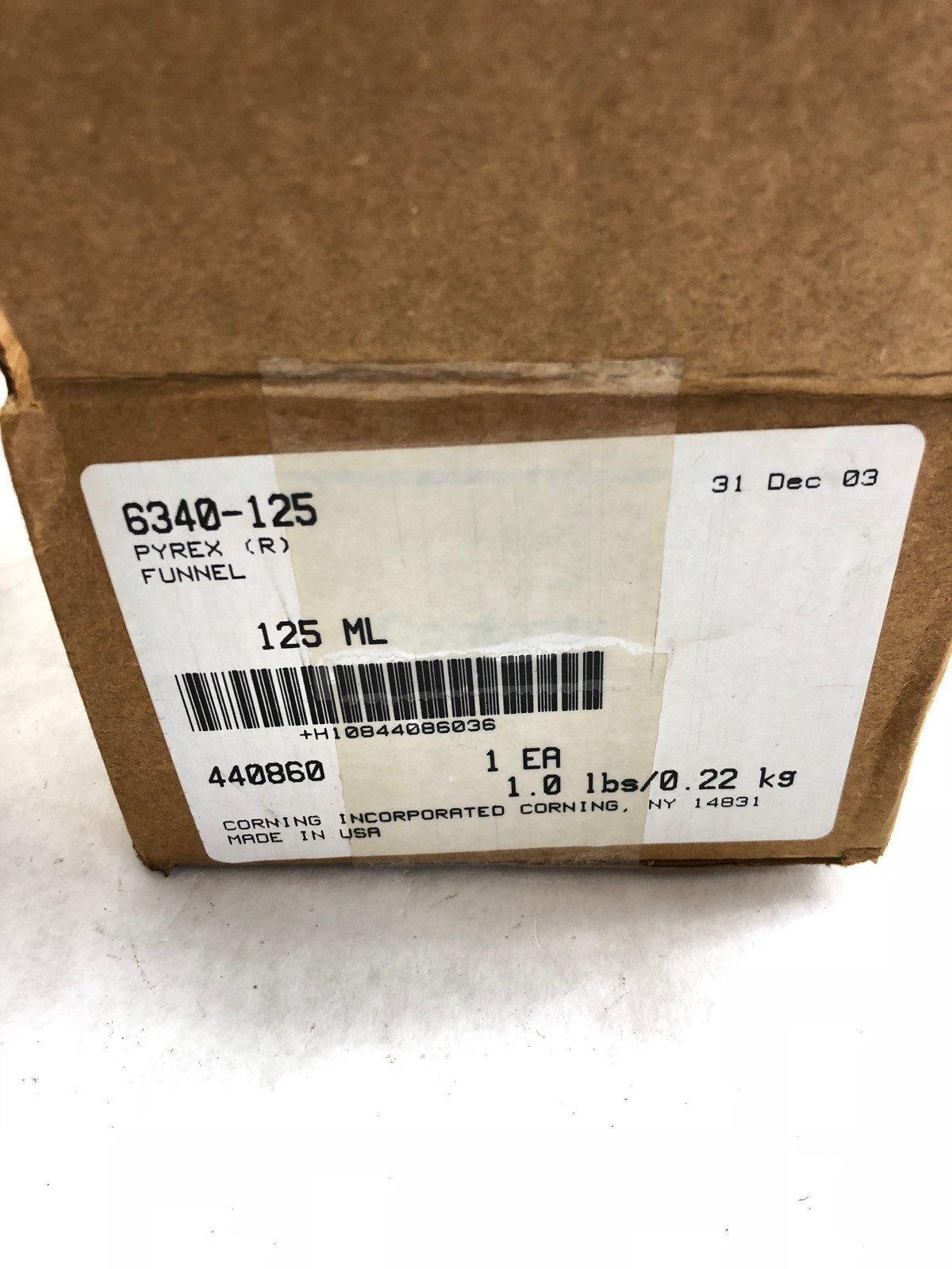 NEW IN BOX CORNING 6340-125 PYREX 125ML GLOBE-SHAPED SEPARATORY FUNNEL (B441)