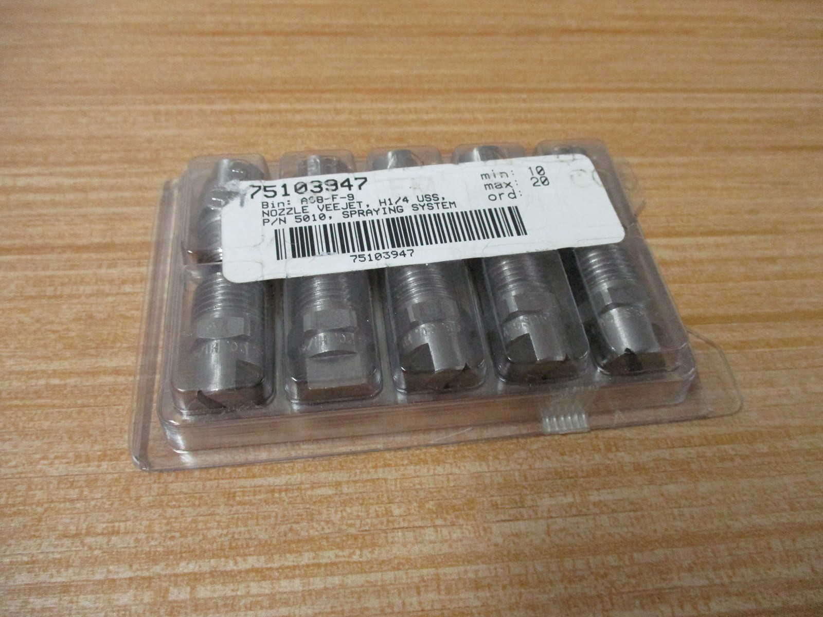 Spraying Systems H1/4U-SS5010 VeeJet Nozzle H14USS5010 (Pack of 10)