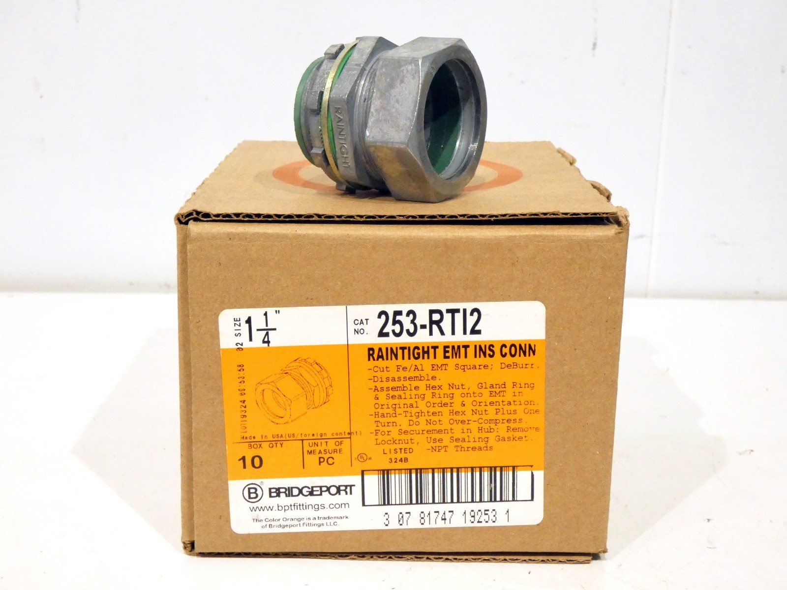 Bridgeport 253-RTI2 1-1/4″ Insulated Rain Tight Compress – Box of 10