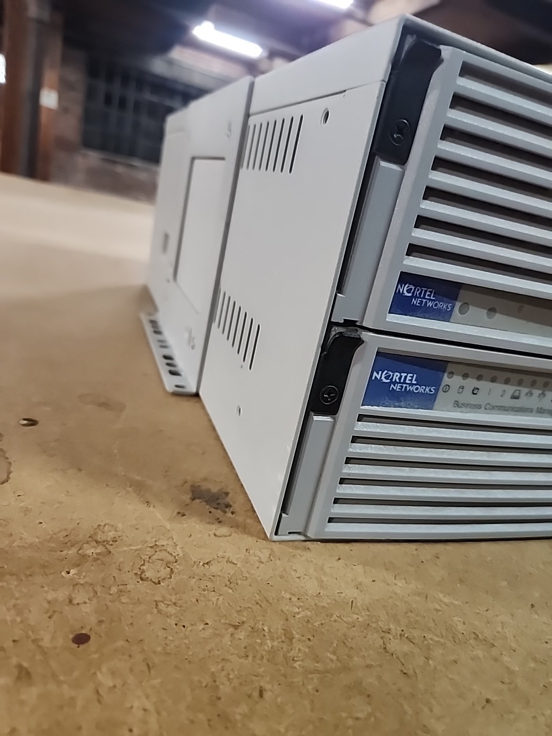 NORTEL BCM 400 Business Communications Manager 400 DSM 32+ GATM 4