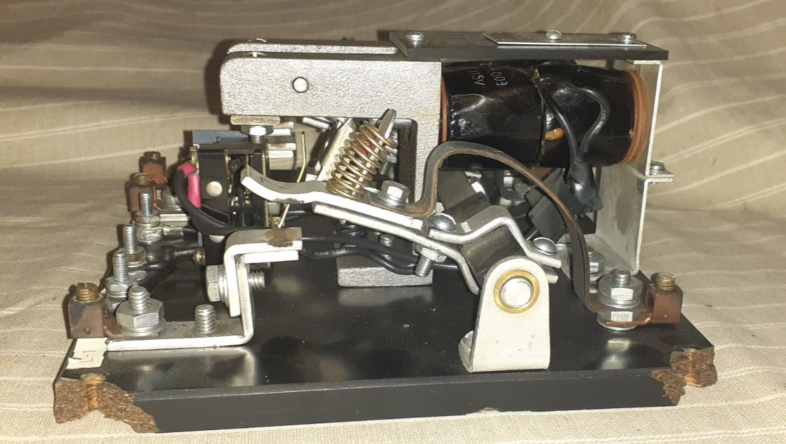 Zenith model MH-33 Ser T5214 3-Phase 30Amp Industrial Protection Relay