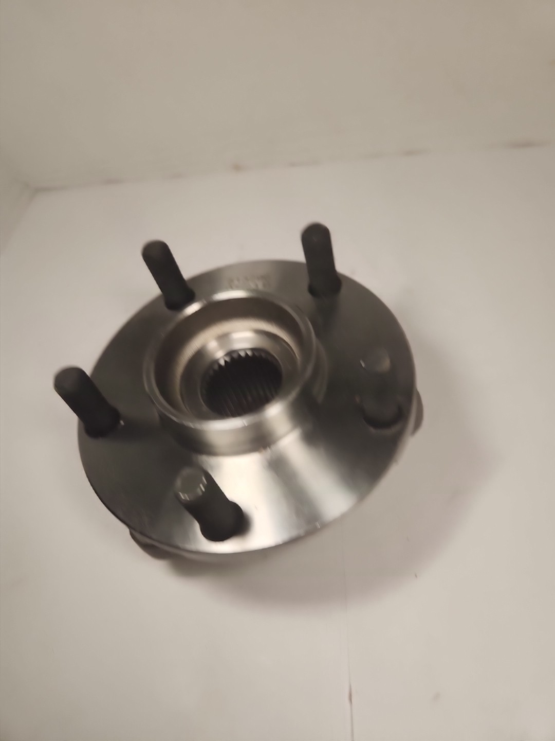 MotorbyMotor Front Wheel Bearing & Hub Assembly 512296. s5