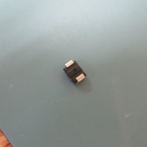 onsemi MURS120T3G Qty of 100 per Lot Diode Standard 200 V 1A Surface Mount SMB