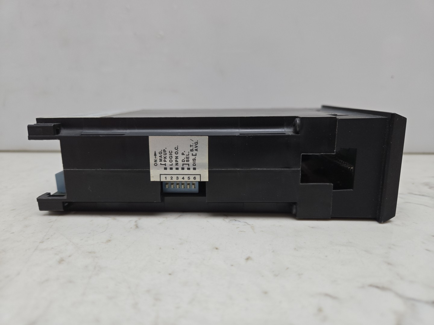 Red Lion Controls APLRI600 6 Digit Panel Meter Tachometer 115Vac Used See Pics
