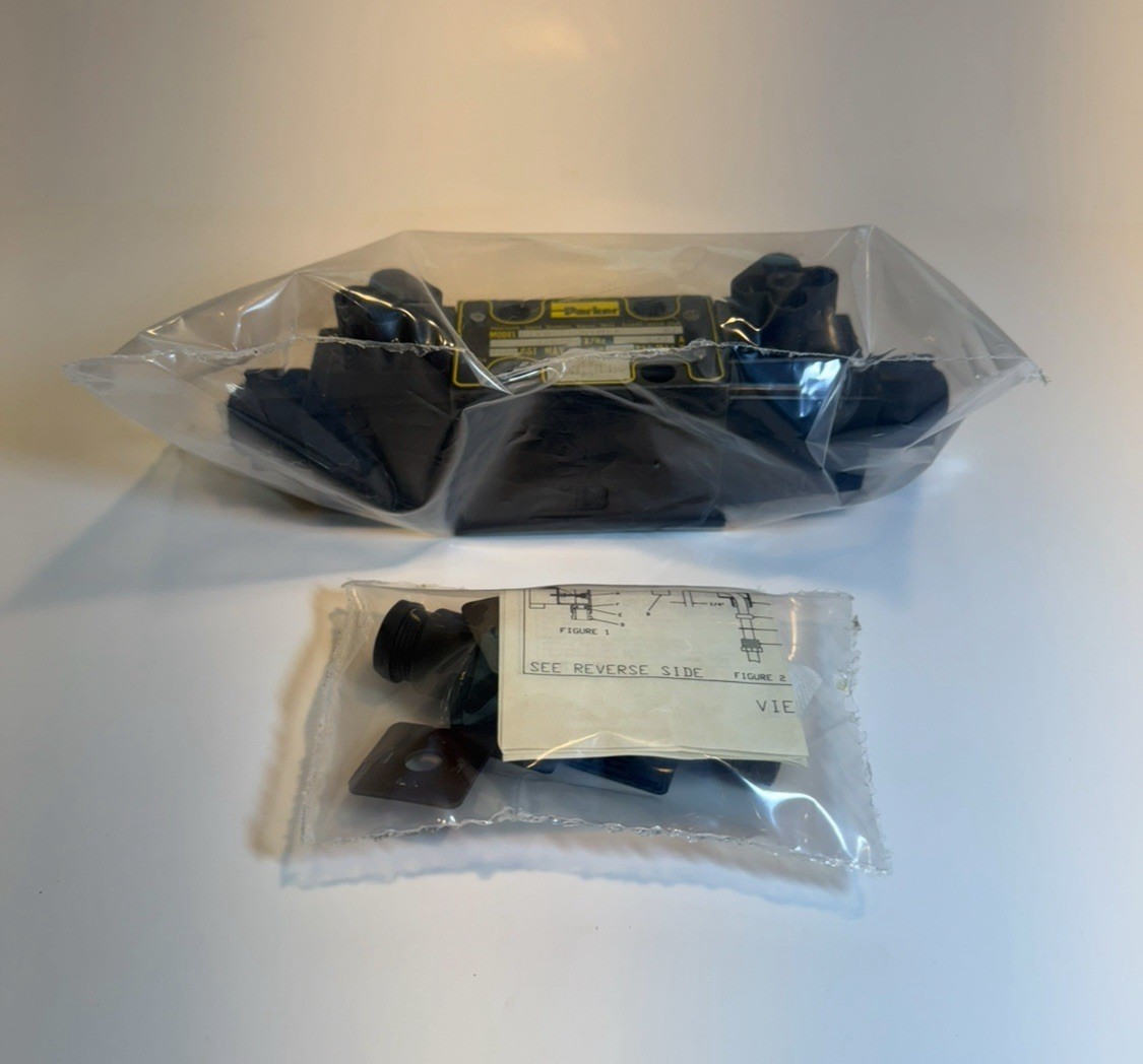 PARKER Valve Series D1VW D1VW001CNYWF4 120V 4000PSI NSMP Including Solenoids