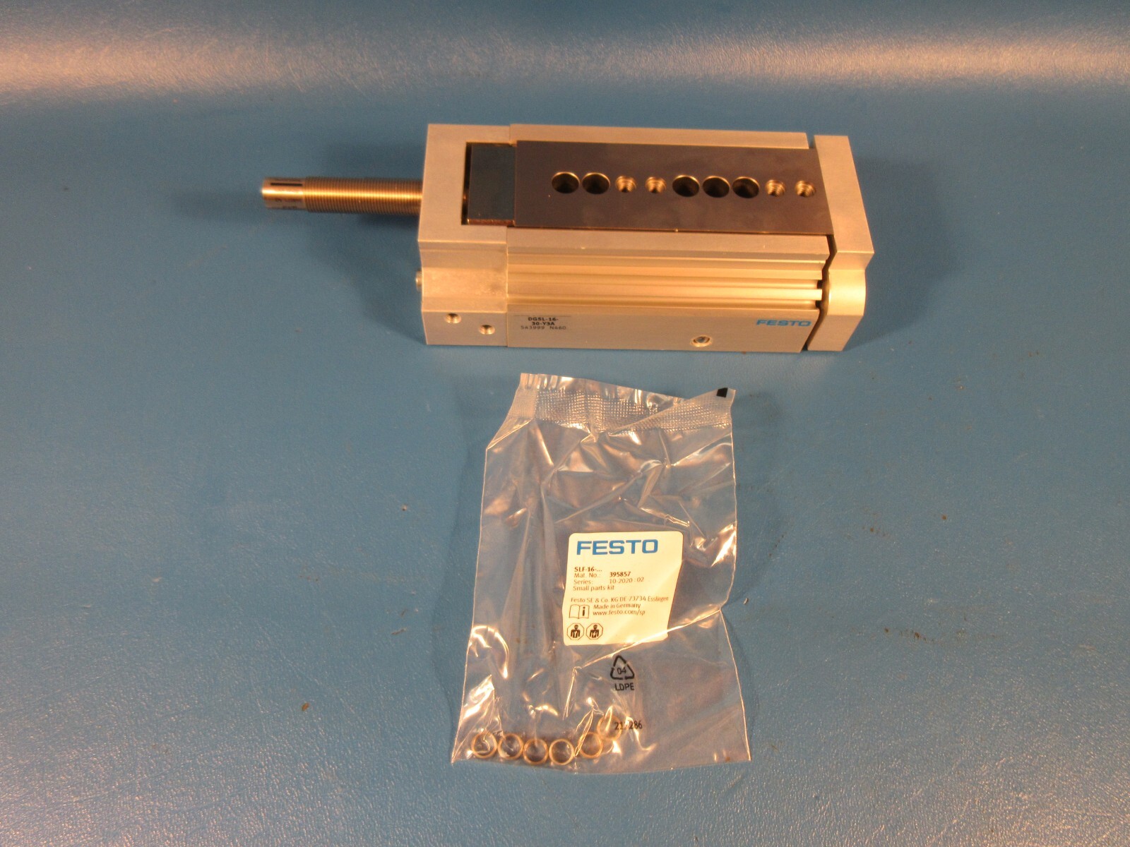 Festo DGSL-16-30-Y3A, 543999 Mini Slide, Stroke 30mm, Hydraulic Shock Absorbers