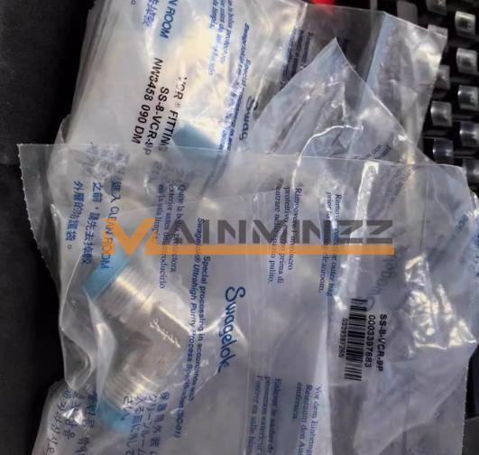 One New Swagelok SS-8-VCR-9P elbow