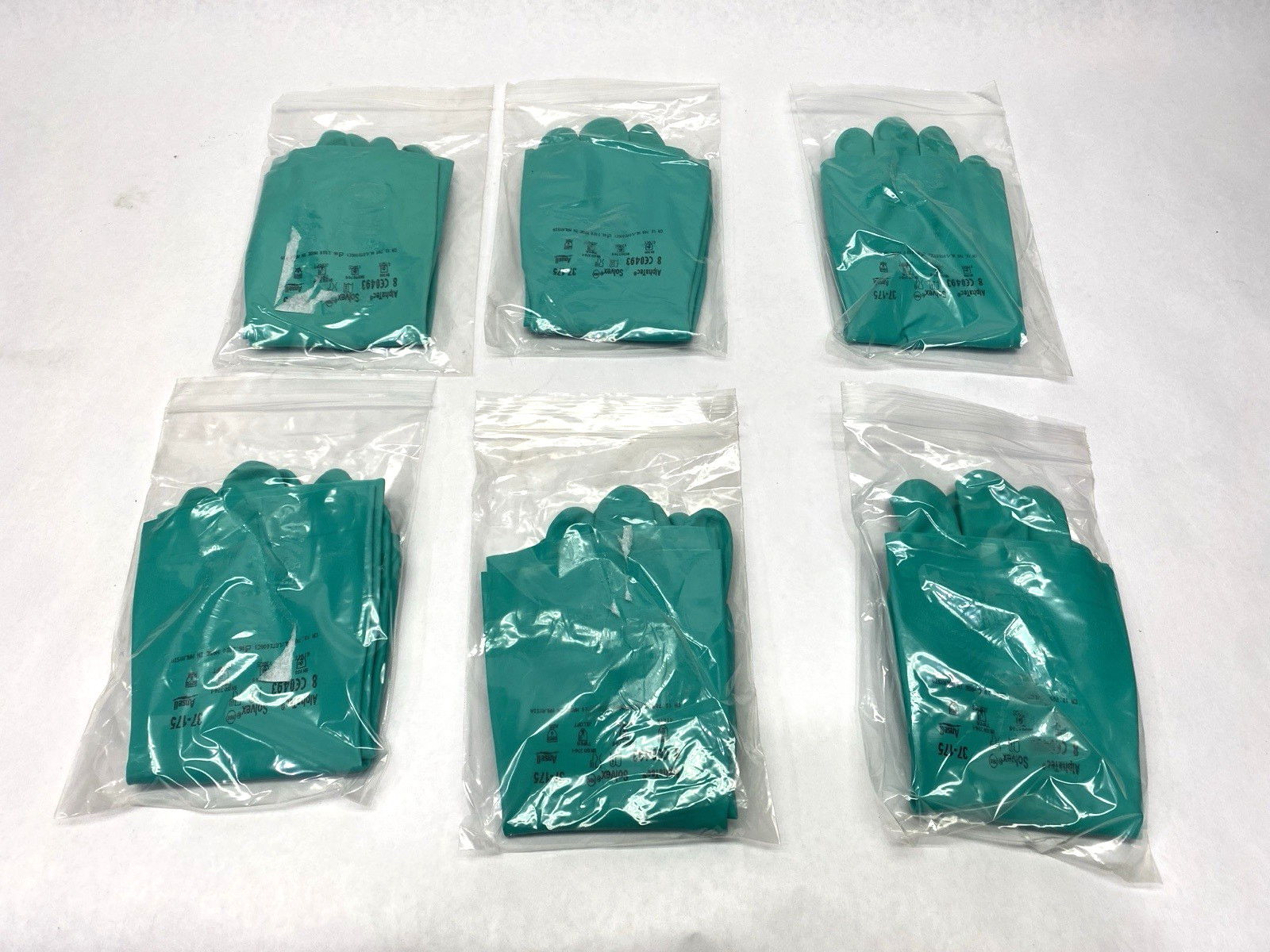 Ansell 37-175 AlphaTec Solvex Chemical Resistant Nitrile Gloves Medium LOT OF 6