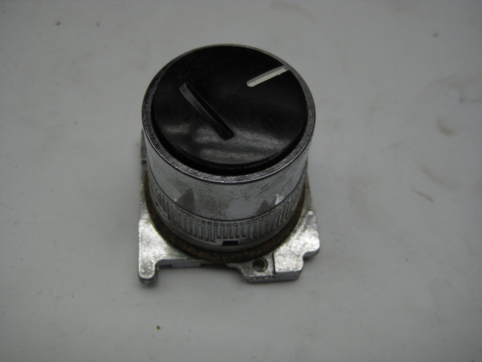 INDUSTRIAL SPARE 10-72 NEMA 4-13 SELECTOR KNOB UNMP