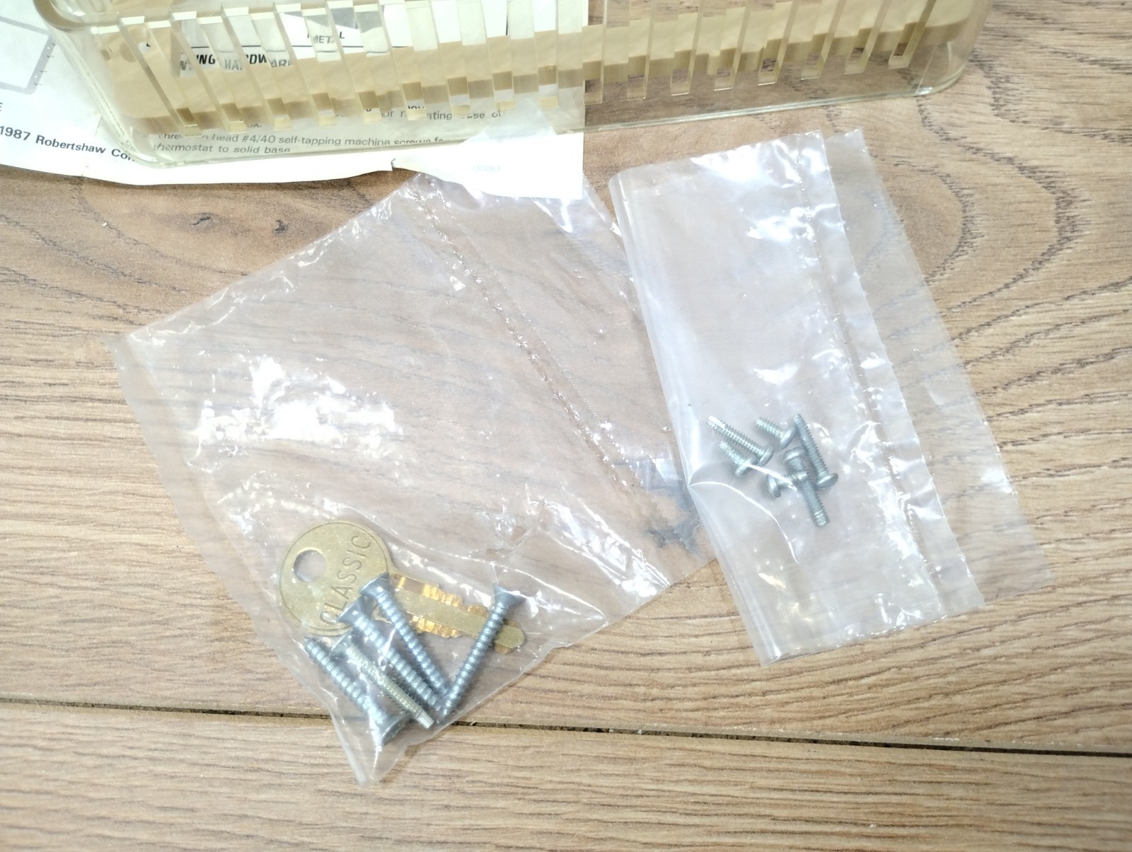 NEW BEKO SQUARE THERMOSTAT GUARD WITH KEY THERMOSTAT COVER LOCK BOX